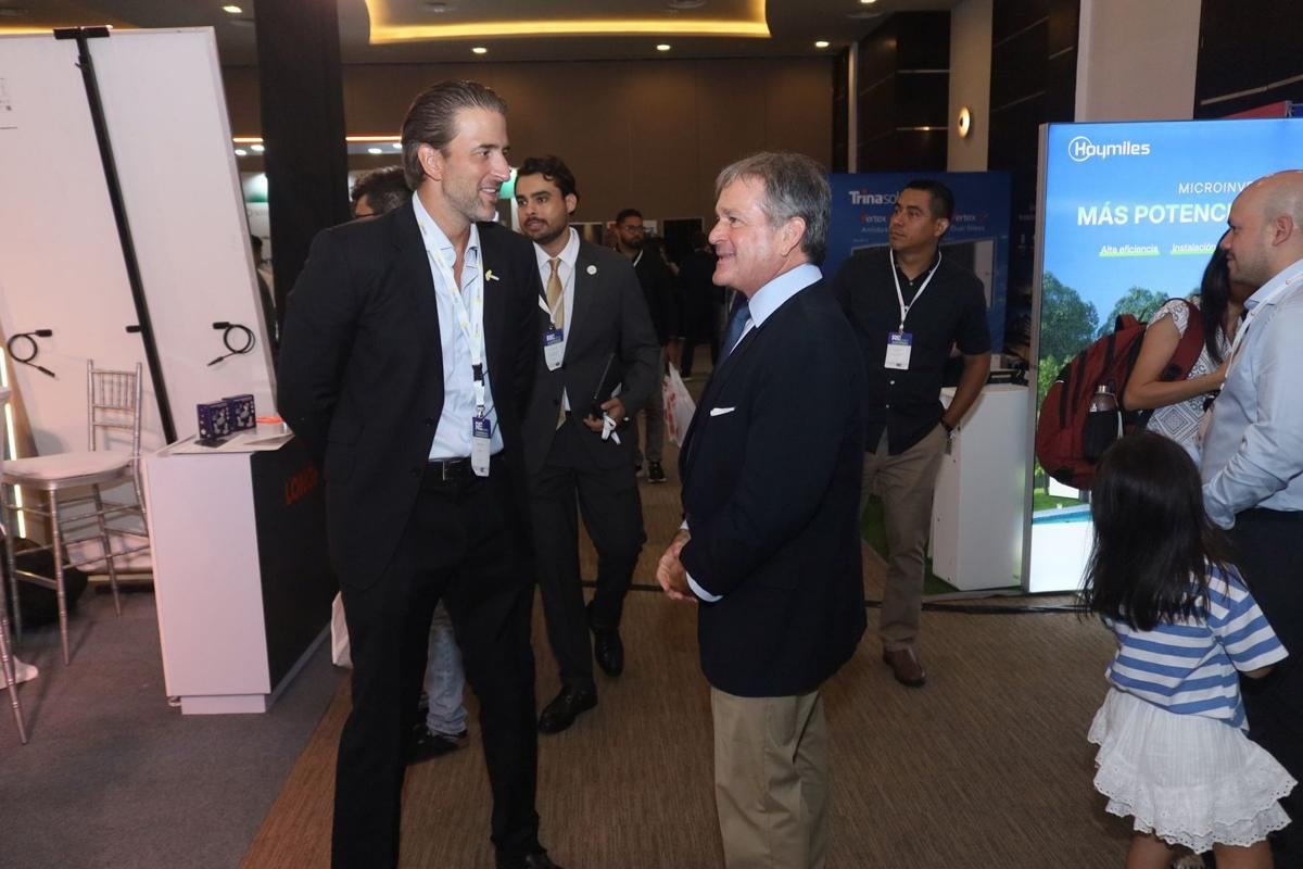 Conversación con empresarios del sector energético en RE+ Centroamérica 2026